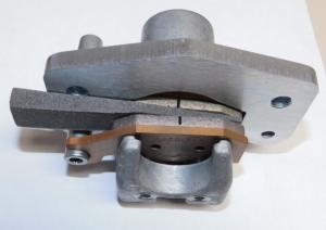 Zadný brzdový strmeň CAN AM QUEST 500, 650 , TRAXTER XL 705600122