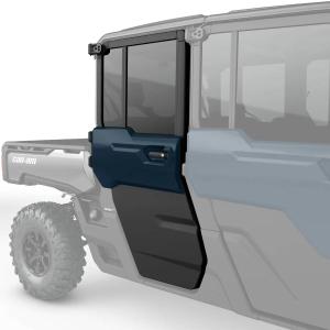 Dvere zadné - tónované sklo Rear Deluxe Full Doors (Traxter MAX 2022 a novšie (modely vyrobené po 18. januári 2021) (okrem modelov X mr)
