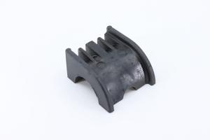 Uloženie zadného stabilizátora (CFMOTO GLADIATOR X450-X625, X5, X6, X8) (9010-060003)