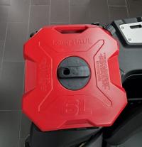 Univerzálny kanister s úchytom SHARK 6L